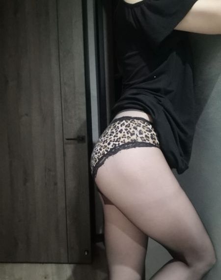 午夜不卡电影_日韩在线播放专区