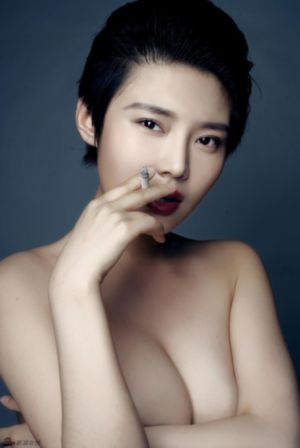 女装少年_4K免费观看韩国