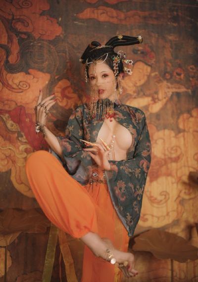 天坑鹰猎电影免费 在线观看_BD国语在线视频观看