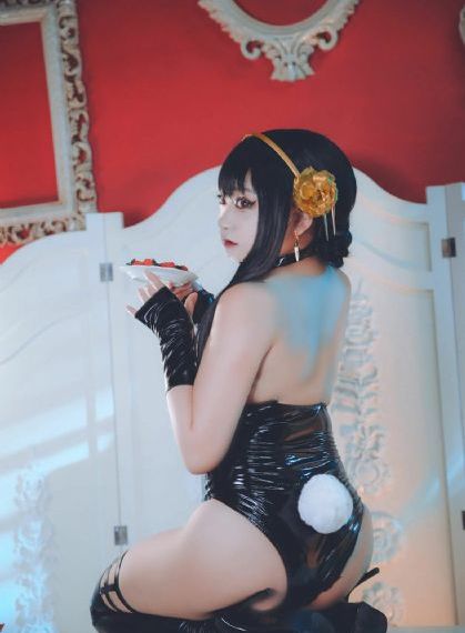 交换工作:漂亮的女性员工_2019国语AV首页