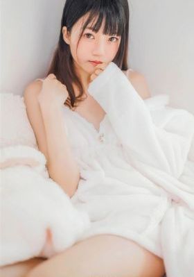 二十四小时日本免费观看_蓝光高清迅雷在线观看