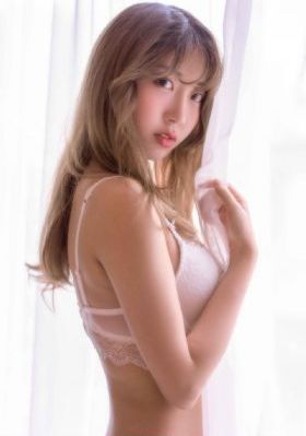 西西里的美丽传说_手机MP4字幕高清版在线播放